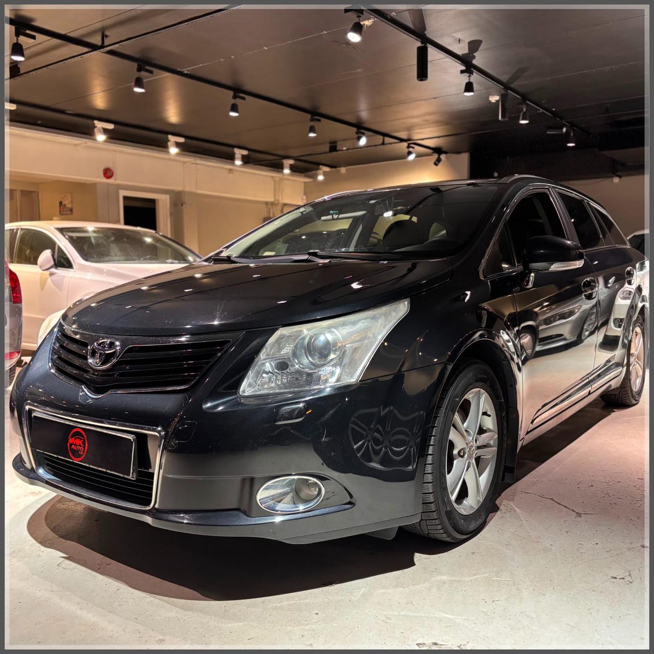 Toyota Avensis OUTLET//Avensis 2.0liter//Diesel//skinn//Masse utstyr++